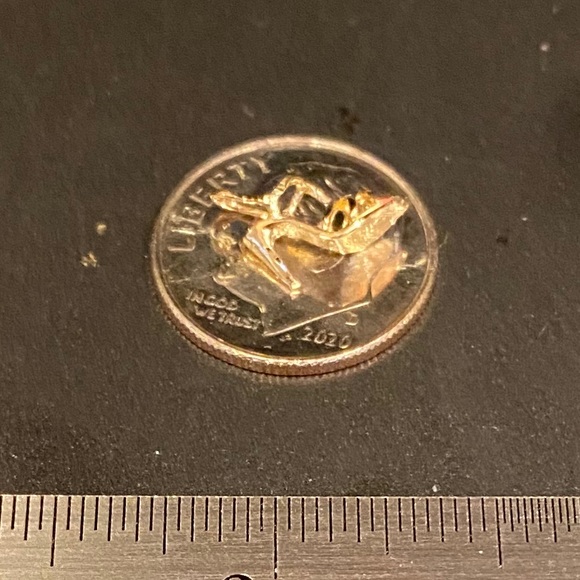 Tiny 14k gold Shoes heels pendant necklace charm - Picture 9 of 12